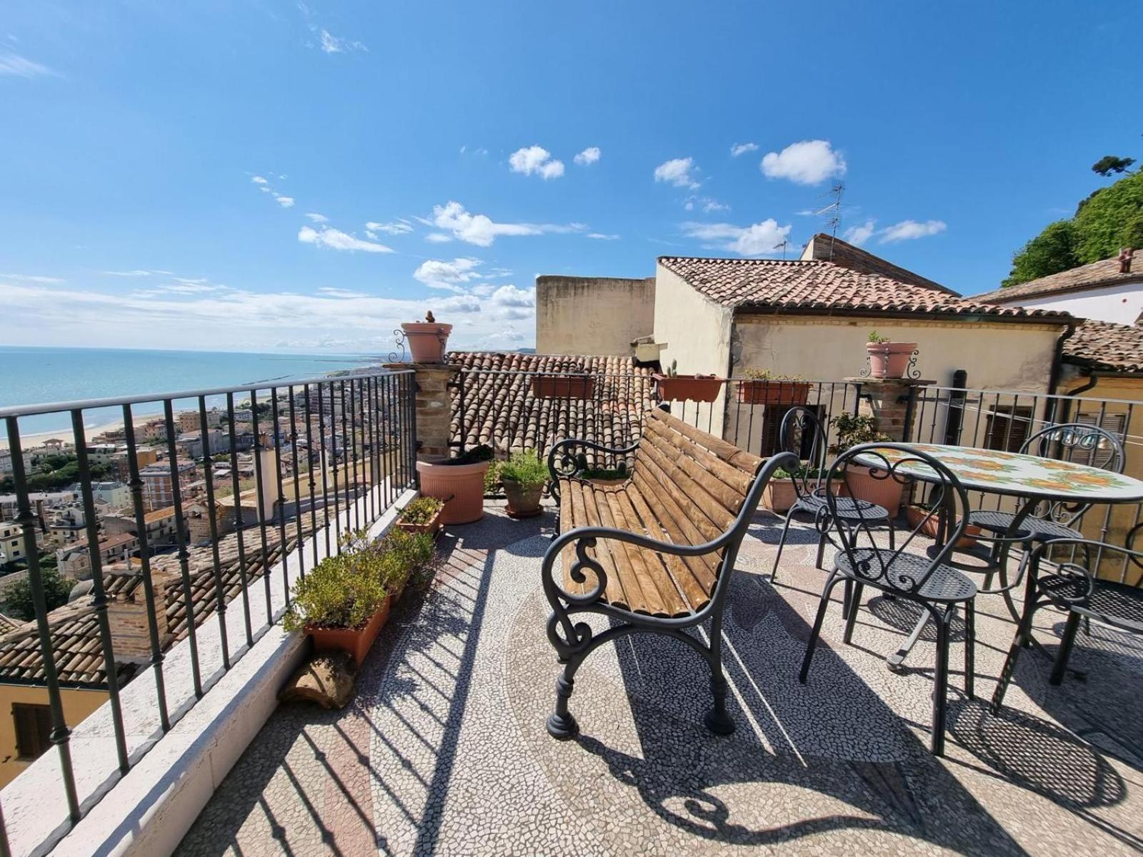 B&B La Torretta Sul Borgo Grottammare Extérieur photo